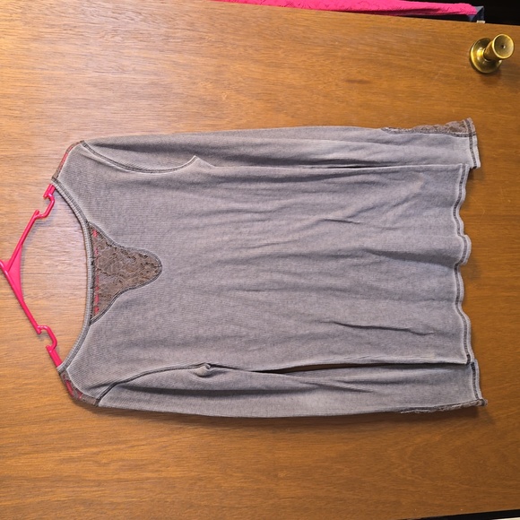 Ladies Top from Maurices Size M - Picture 2 of 11